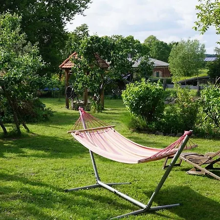 Old School Villa Kunterbunt Gross Varchow